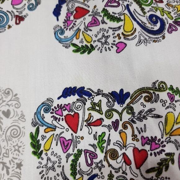 Divine Scrub Top Size 2x Jdm Scrubs Nurse Nursing Shirt Top Work White Hearts   - Picture 8 of 12